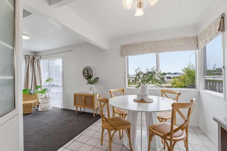 9 Paramount Parade_5