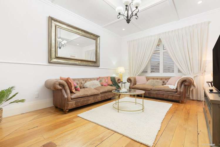 126 Onewa Road Northcote_8