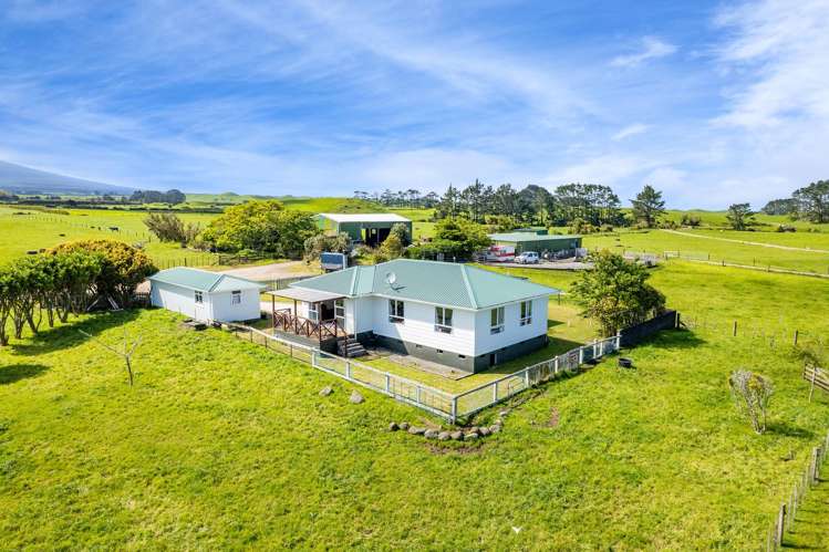 677 Newall Road Newall_15