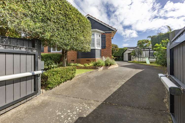 4 Tansley Avenue Epsom_17