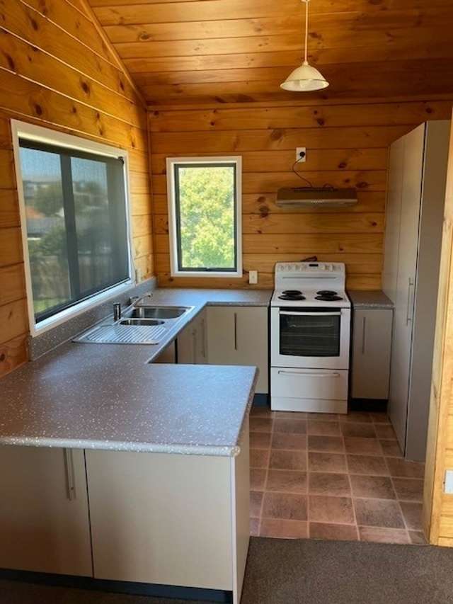 9C Simpson Road 1131_2