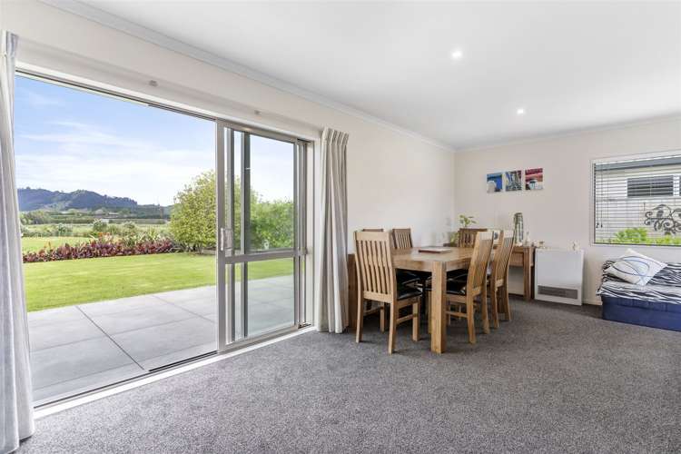 13 Reel Road Athenree_6