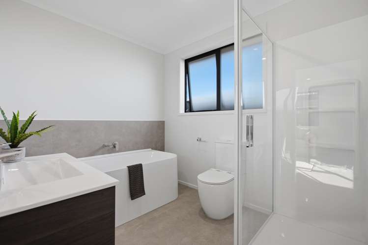 64 Empire Crescent Papamoa_10
