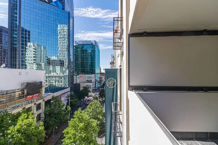 6E/62 Queen Street_1