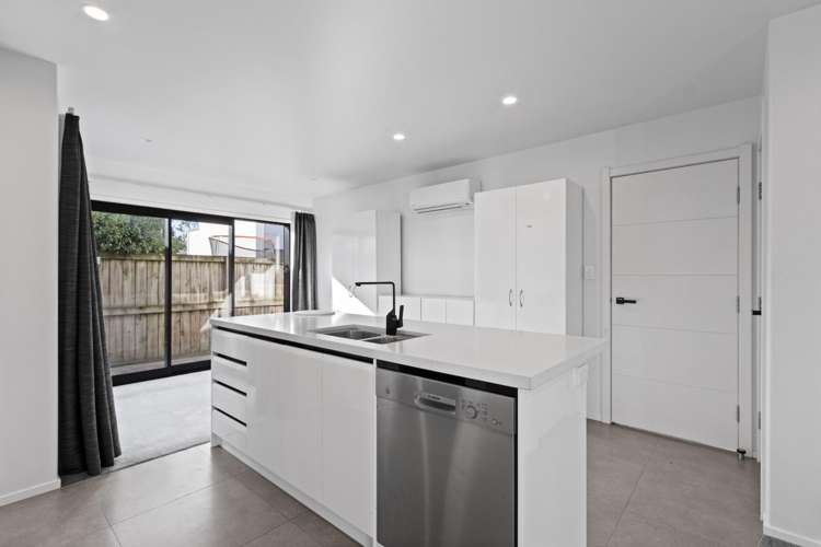 7/22 Campbell Street 1067_2