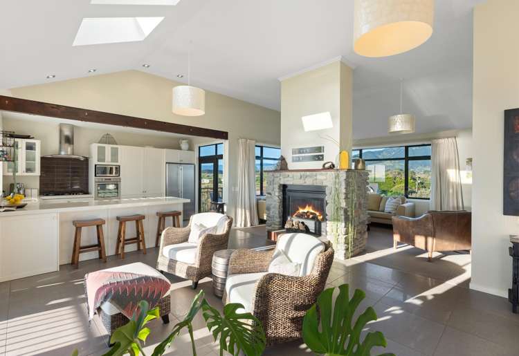 8 Beachview Grove Peka Peka_7