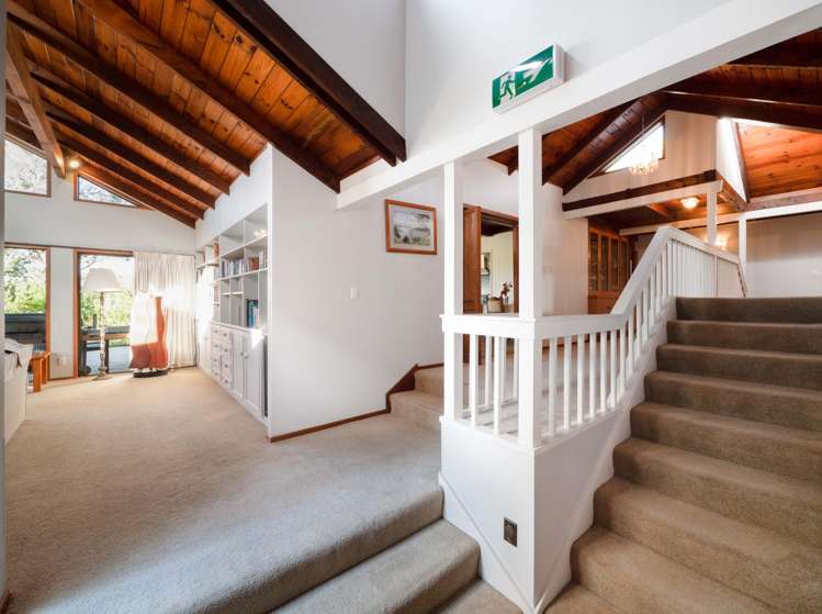 12-14 James Clendon Place Russell_13