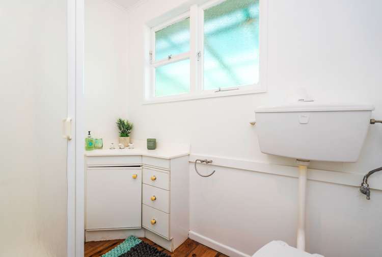 12a Willow Place Horahora_13