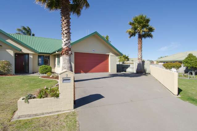 7 Bahamas Key Papamoa_1