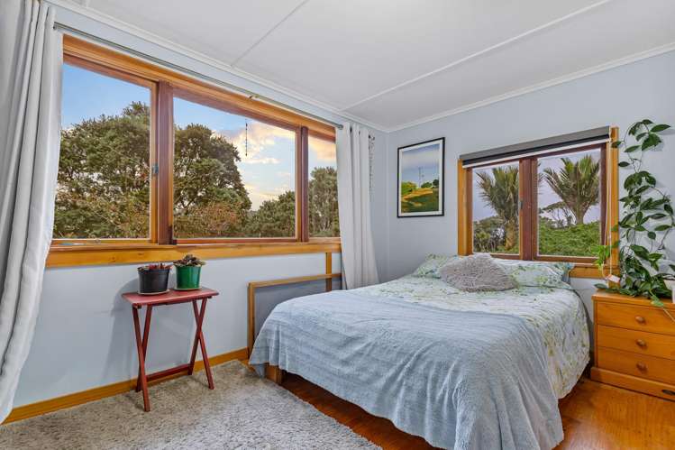 18 Tasman View Road Bethells Beach_18