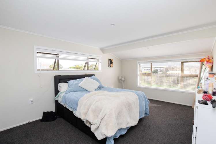 2 McQuarrie Place Ngatea_6