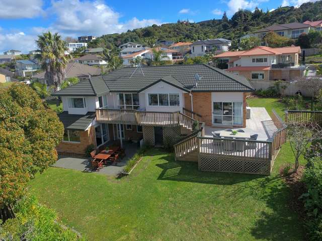 52 Waldorf Crescent Orewa_1