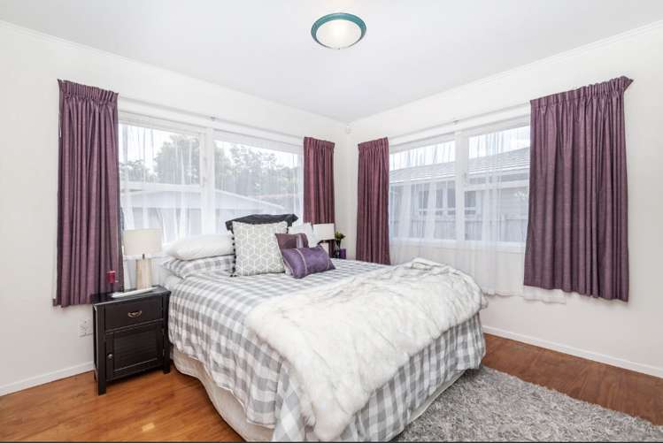 6 Gill Avenue Te Atatu Peninsula_14