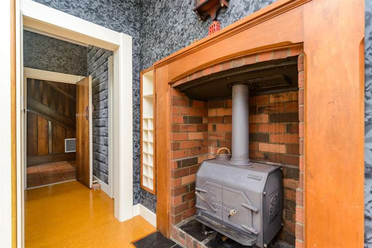 27 High Street Bulls_18