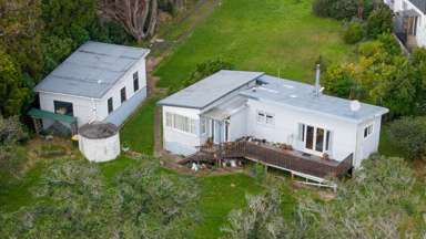 1364 Whangaparaoa Road_2