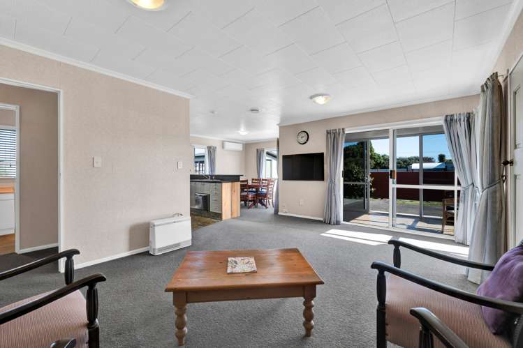 8b South Road Manaia_9