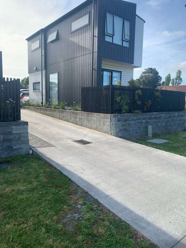 51 Neil Avenue Te Atatu Peninsula_1