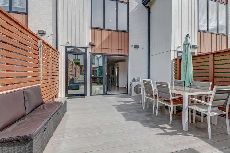 4 Orca Drive Stanmore Bay_19