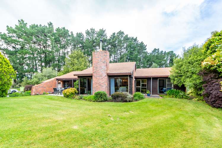 113 Lawford Road West Melton_18