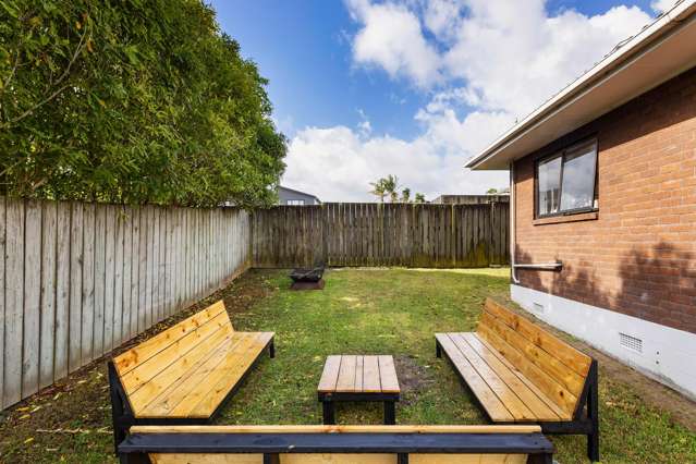 3/6 Harding Avenue Te Atatu South_3