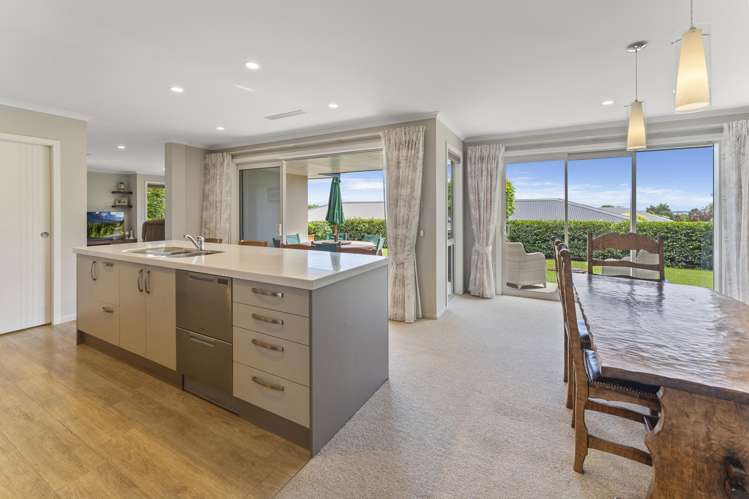 6 Kelly Way Richmond_5