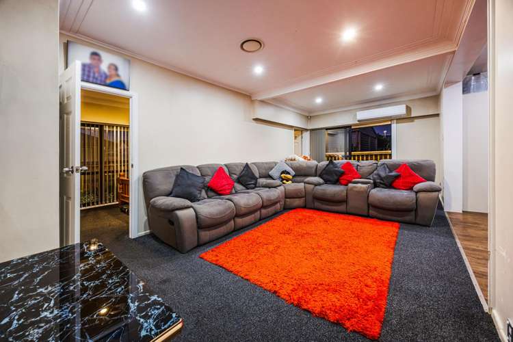 2/1 Barneys Farm Road Clendon Park_1