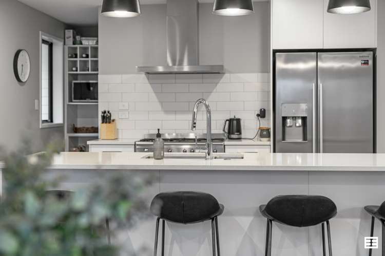 28a Revell Drive Ohauiti_11