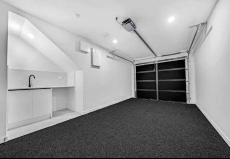 4C & 4D Glenmore Road Sunnyhills_9