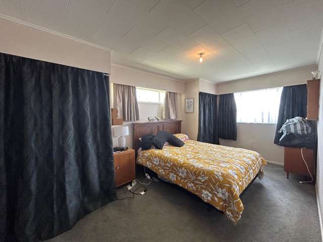 139 Riverbend Road Onekawa_4