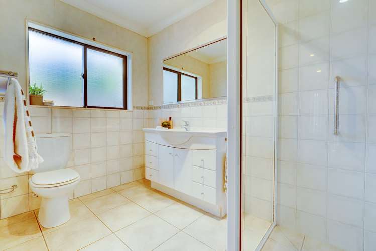 3 Maurton Place Onerahi_14