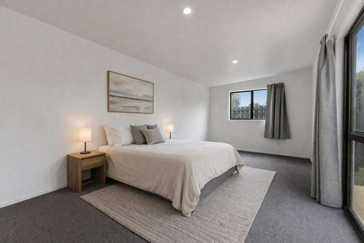 2/8 Fisher Crescent Otara_15