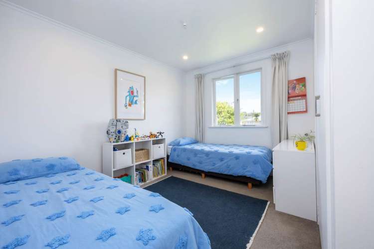 13 Blease Street New Lynn_9