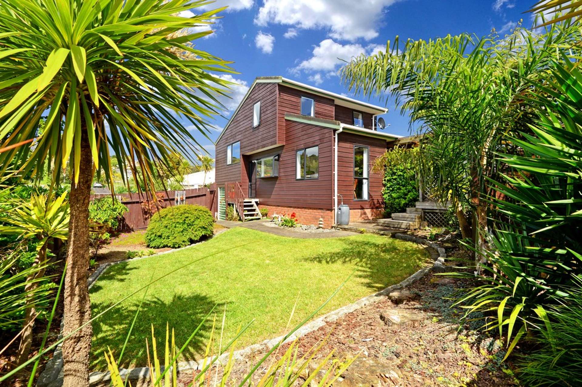 2/12 Agincourt Street Glenfield_0