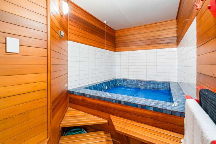 36 Pioneer Crescent Helensburgh_24