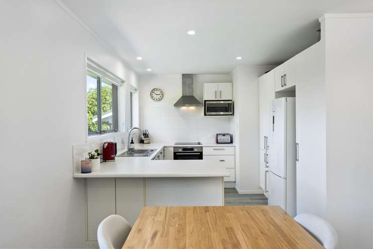 5/10 Bay Road Saint Heliers_9