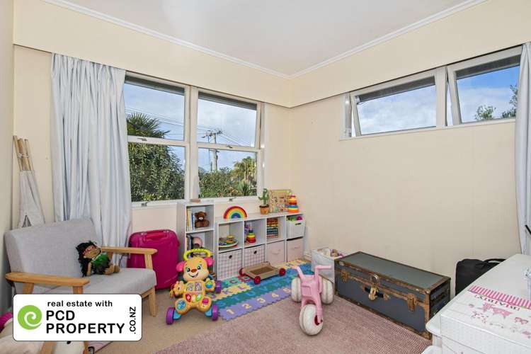 6 Adams Place Te Kamo_12