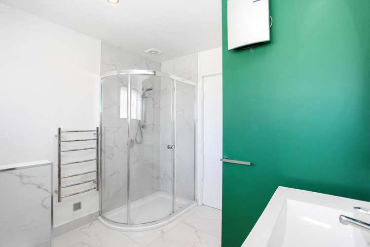 1/1 Mapledale Place Halswell_8