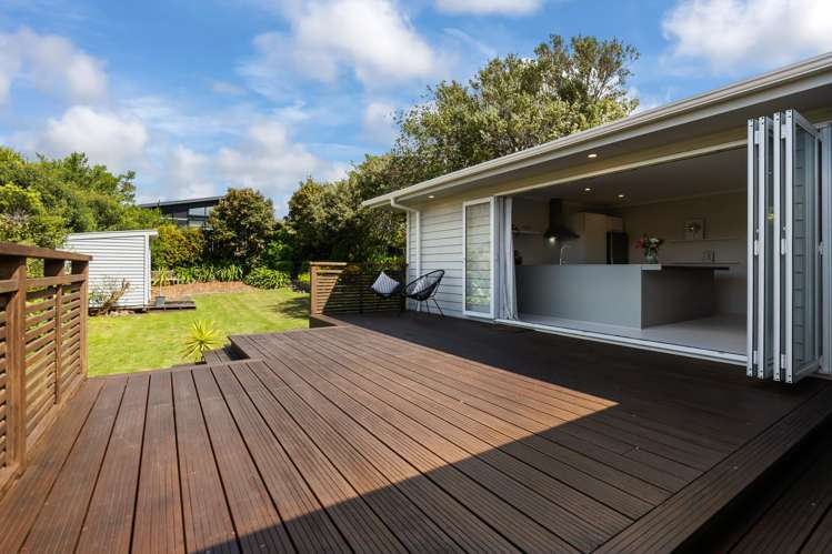 20 Kowhai Grove Raumati Beach_13