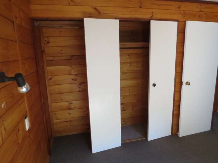 23b Arawata Terrace Fernhill/Sunshine Bay_5