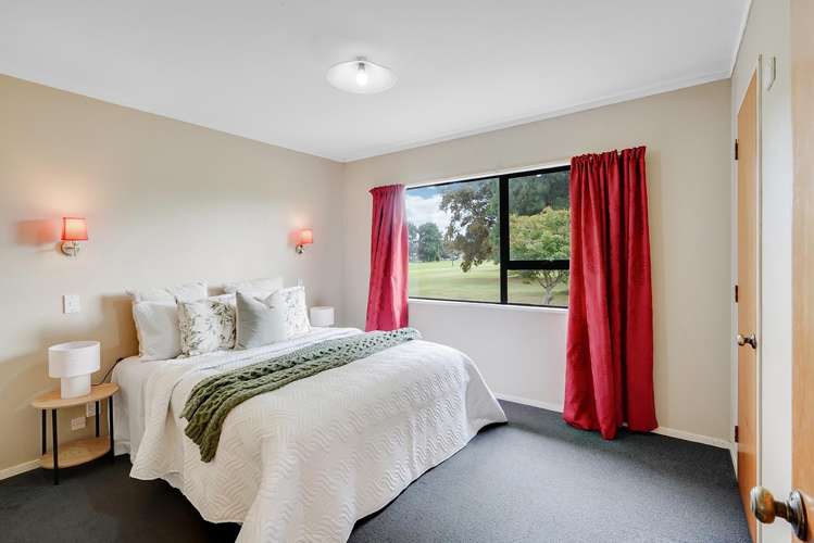 76A Kahikatea Drive Melville_4