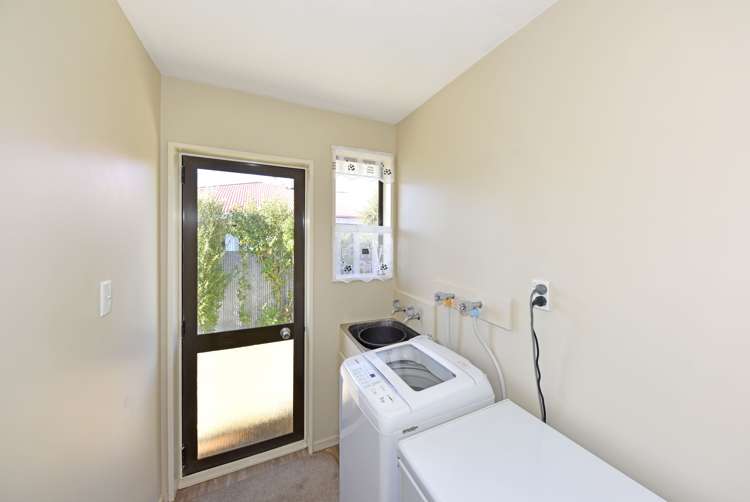 23 Roberts Road Hei Hei_12