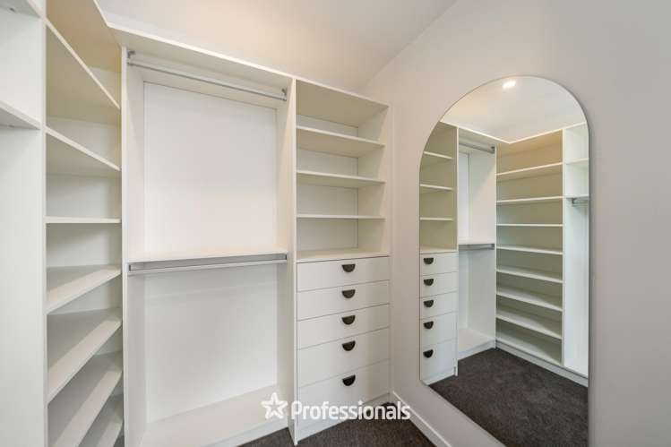 8 Maire Street Woburn_11