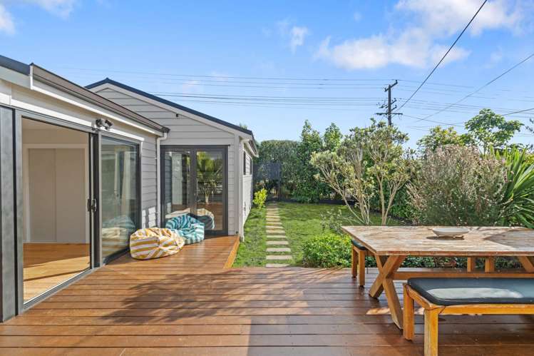 23 Archibald Road Kelston_19