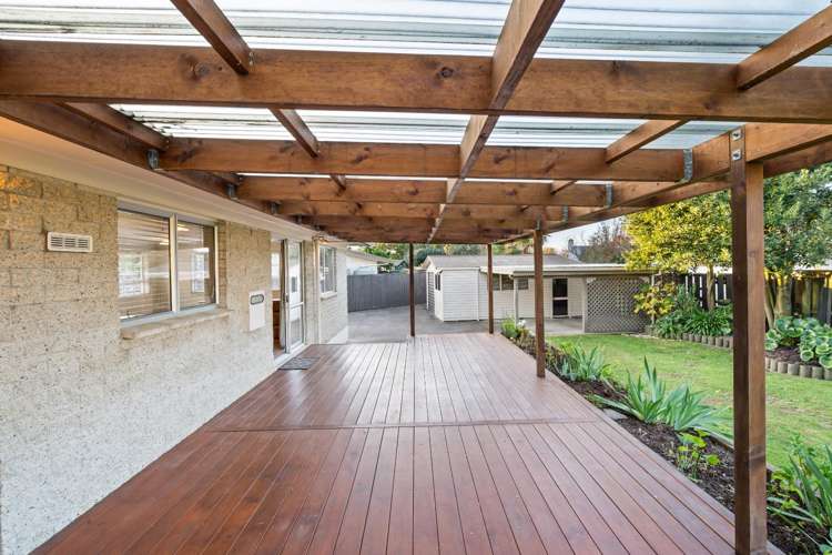 9 Housman Place 11373_14