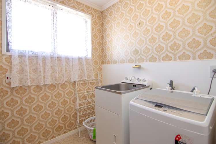 3a Huata Place West End_8