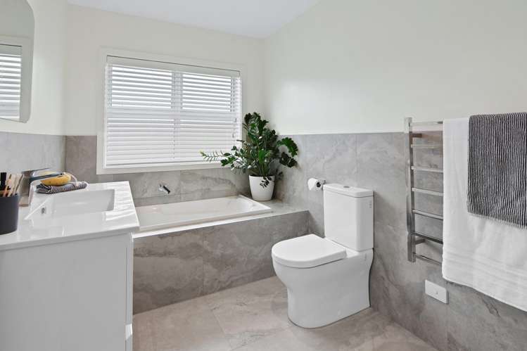 8 Alfred Peter Crescent Warkworth_13