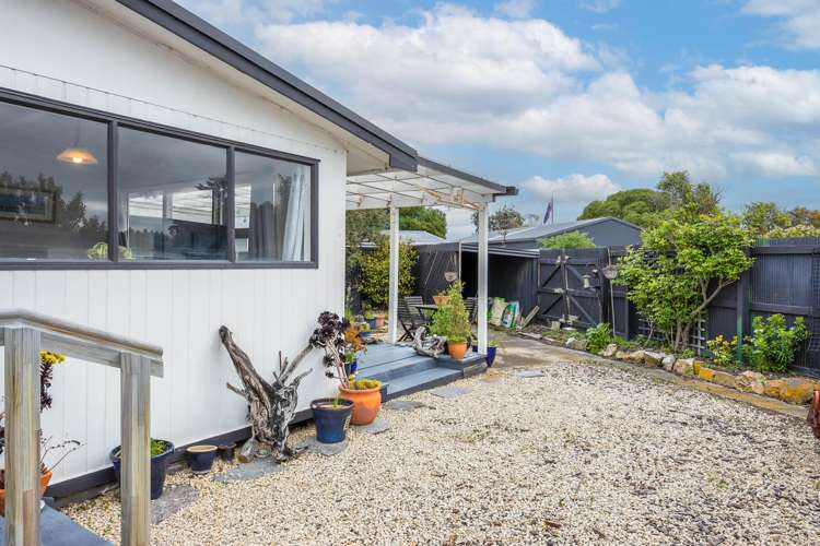 23 Holton Road Amberley Beach_1