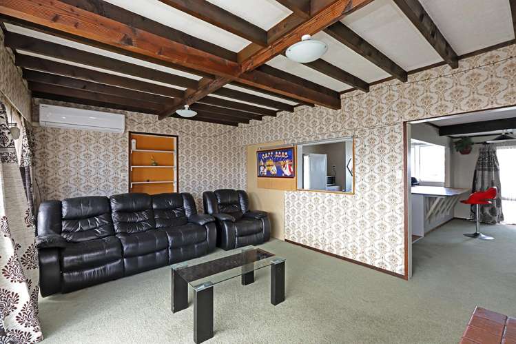 707 Oak Road Akina_6