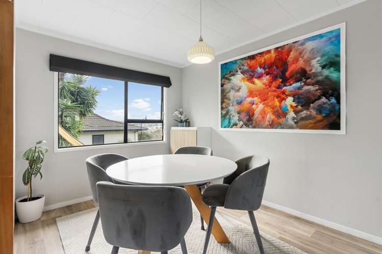 12 Landsdale Place Massey_6