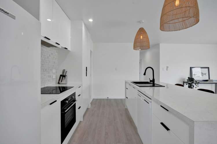 56 Warwick Road Stratford_4